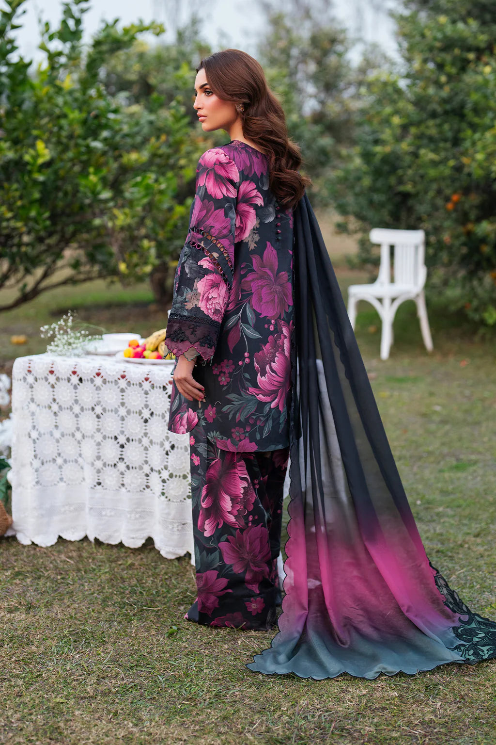 3 PC - LAWN EMBROIDRED SUIT - HE09