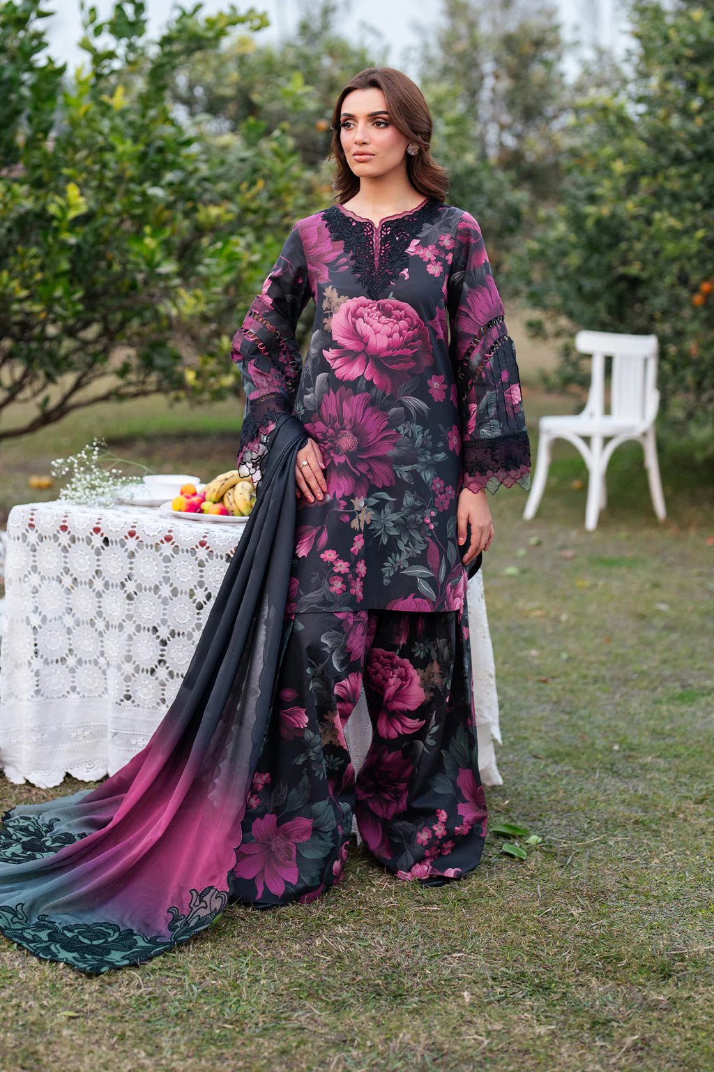 3 PC - LAWN EMBROIDRED SUIT - HE09